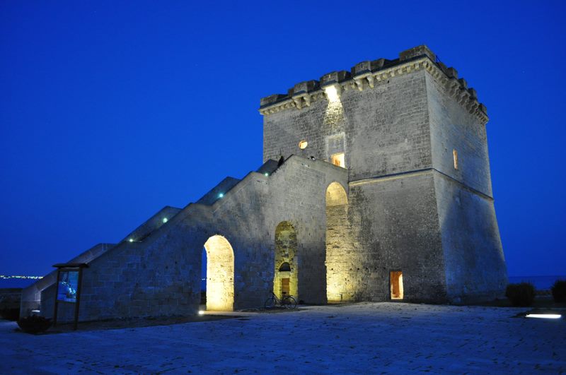 Torre Lapullo by night